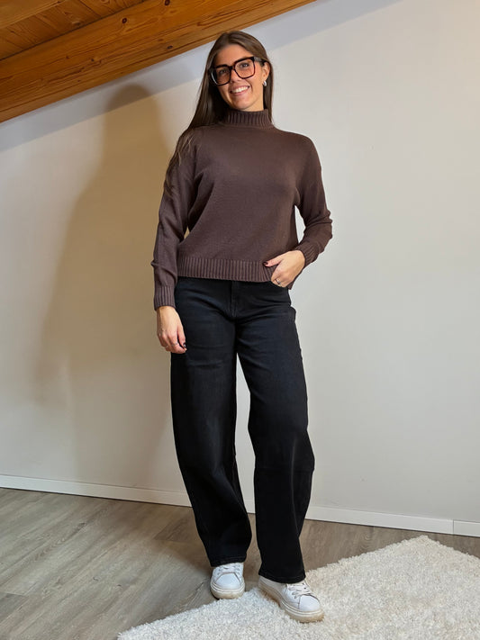 Maglione collo alto cioccolato