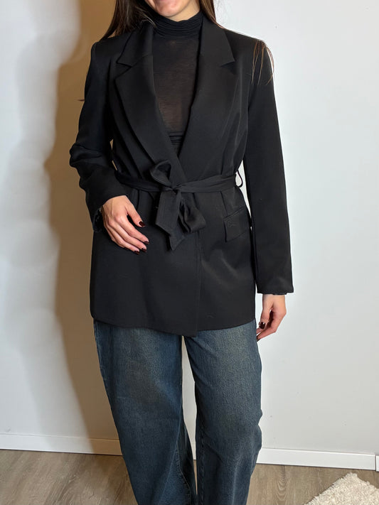 Blazer nero con cintura