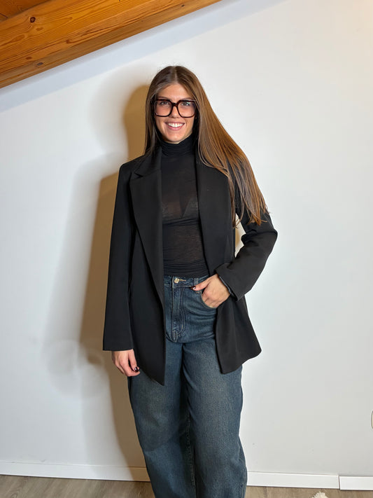 Blazer nero con cintura