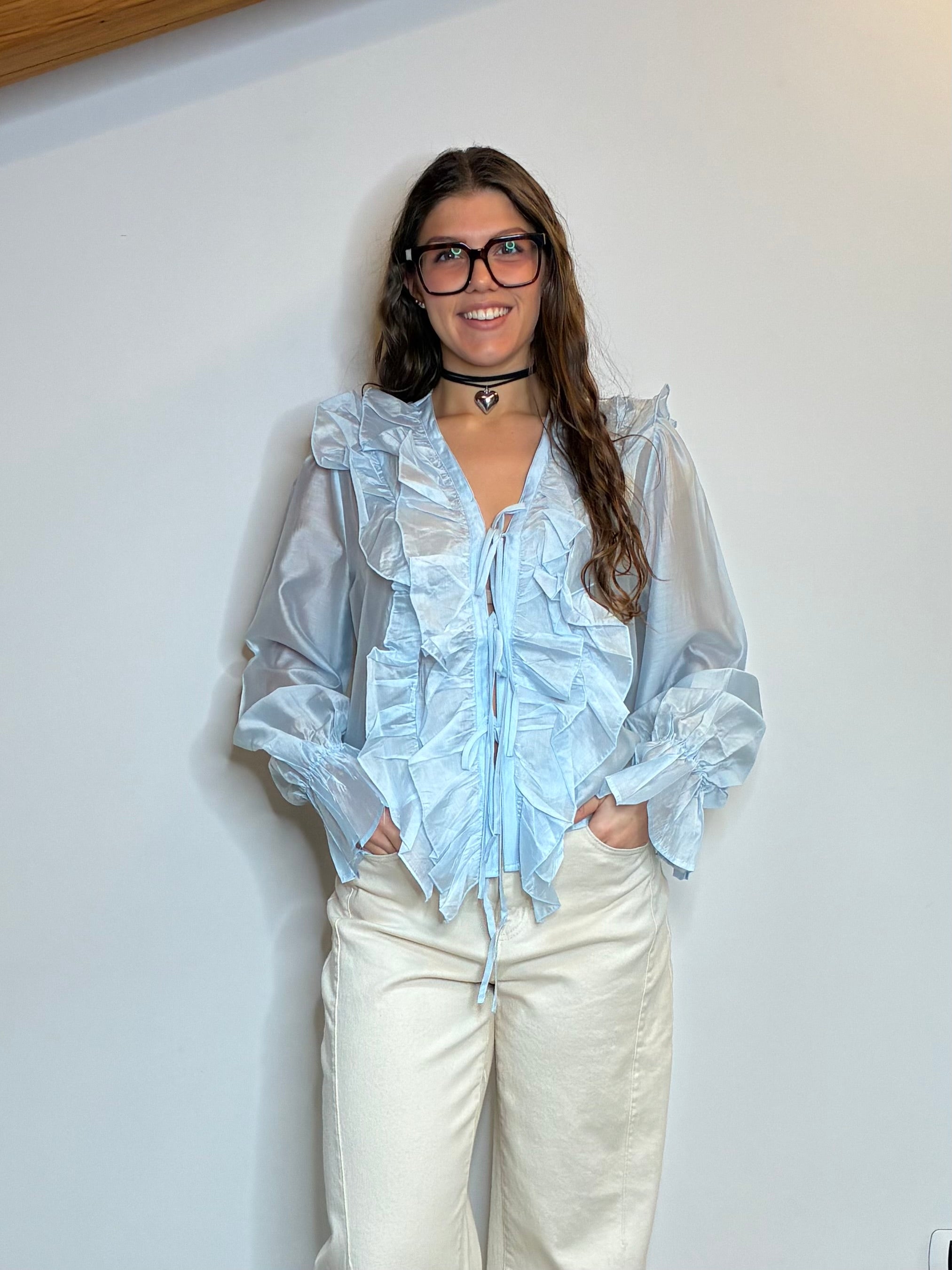 Blusa laccetti azzurra