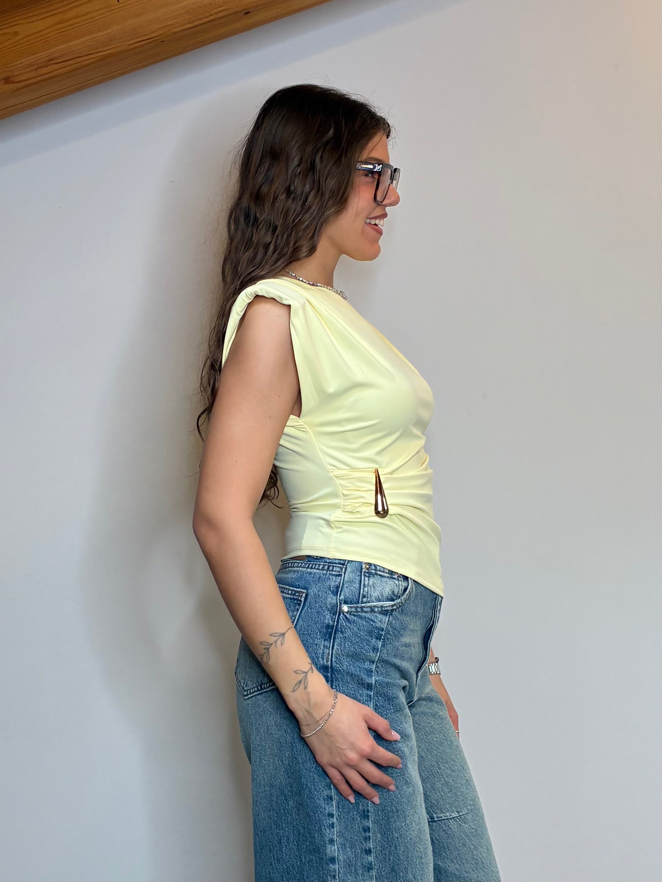 Top asimmetrico giallo