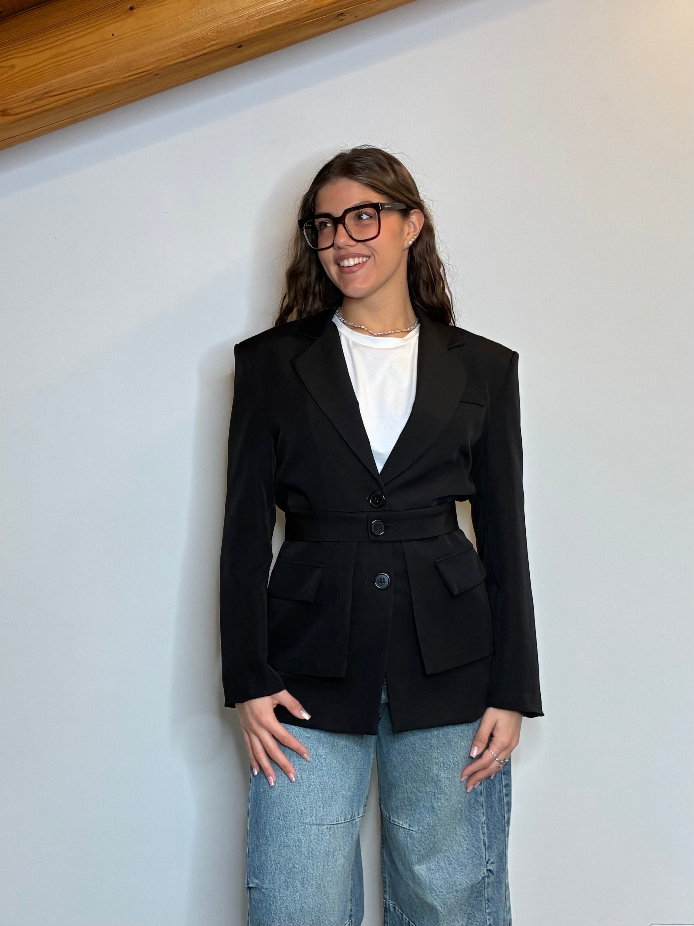 Blazer strutturato con cintura