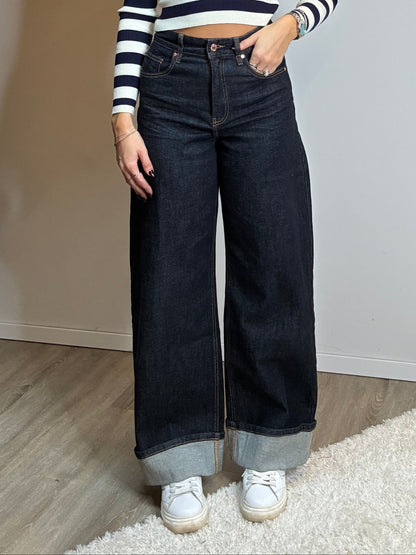 Jeans gamba dritta con risvolto