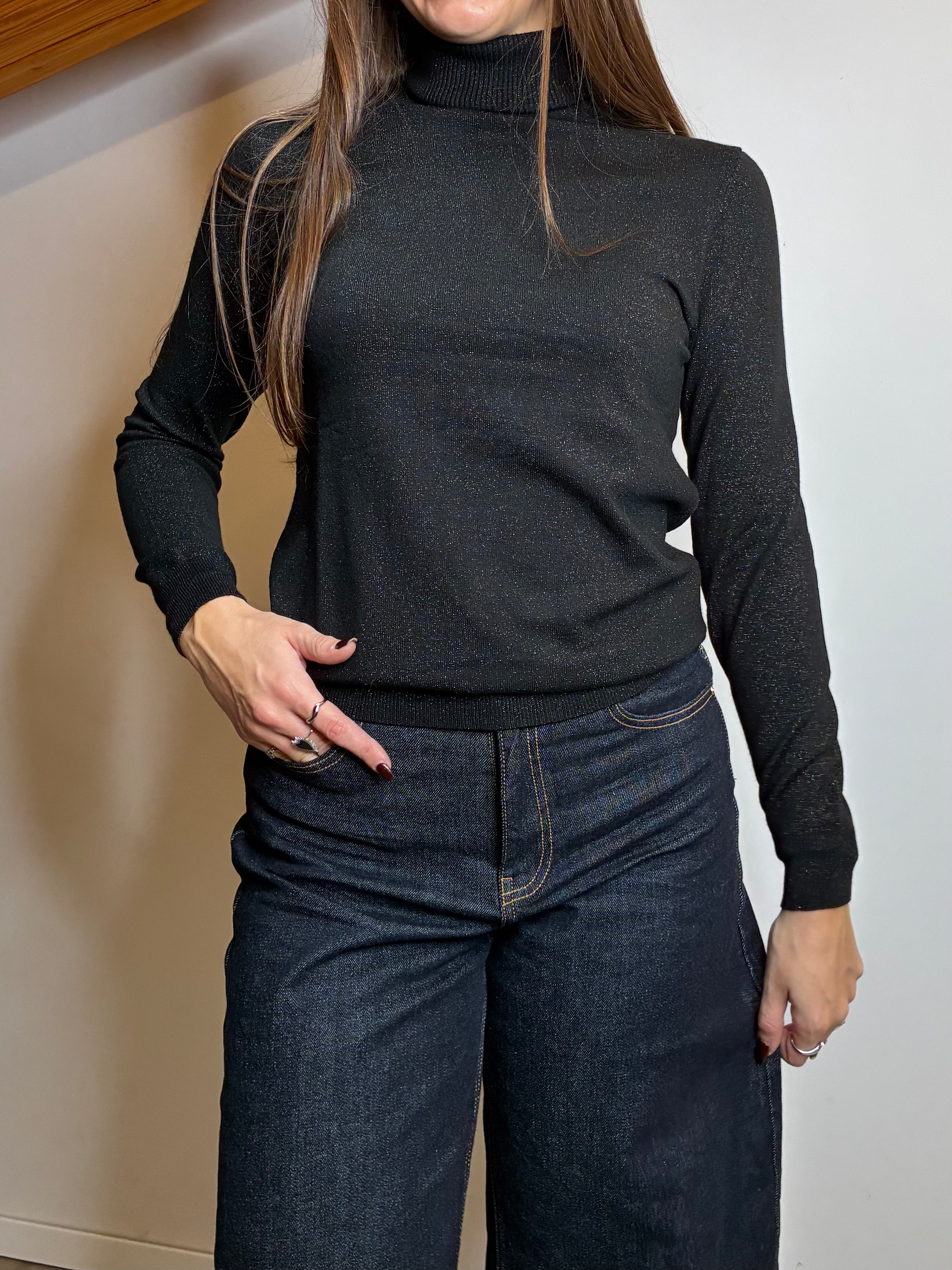 Pullover lurex collo alto nero