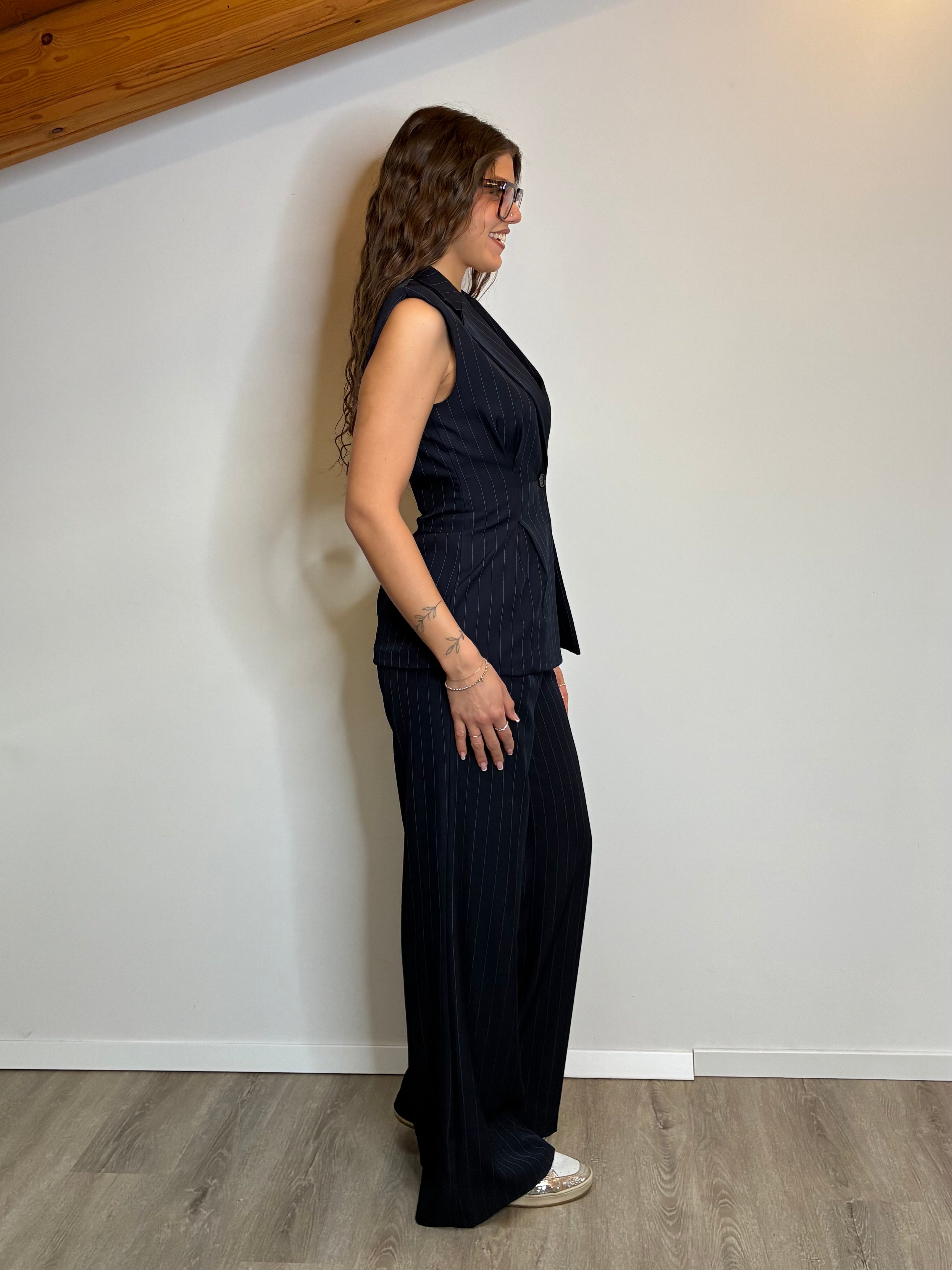 Completo smanicato gessato blu