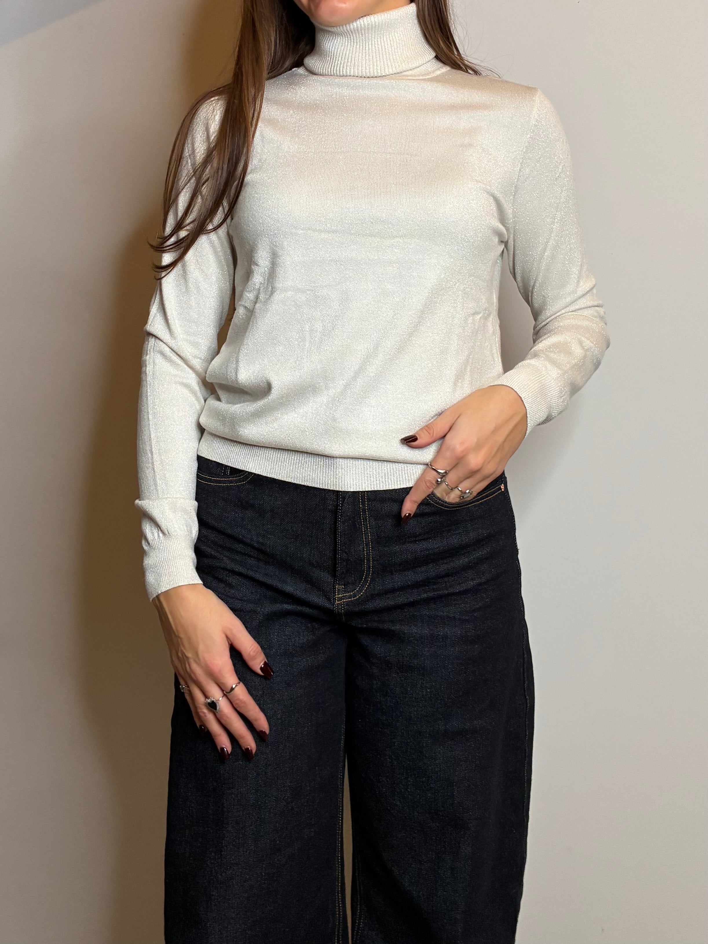 Pullover lurex collo alto panna