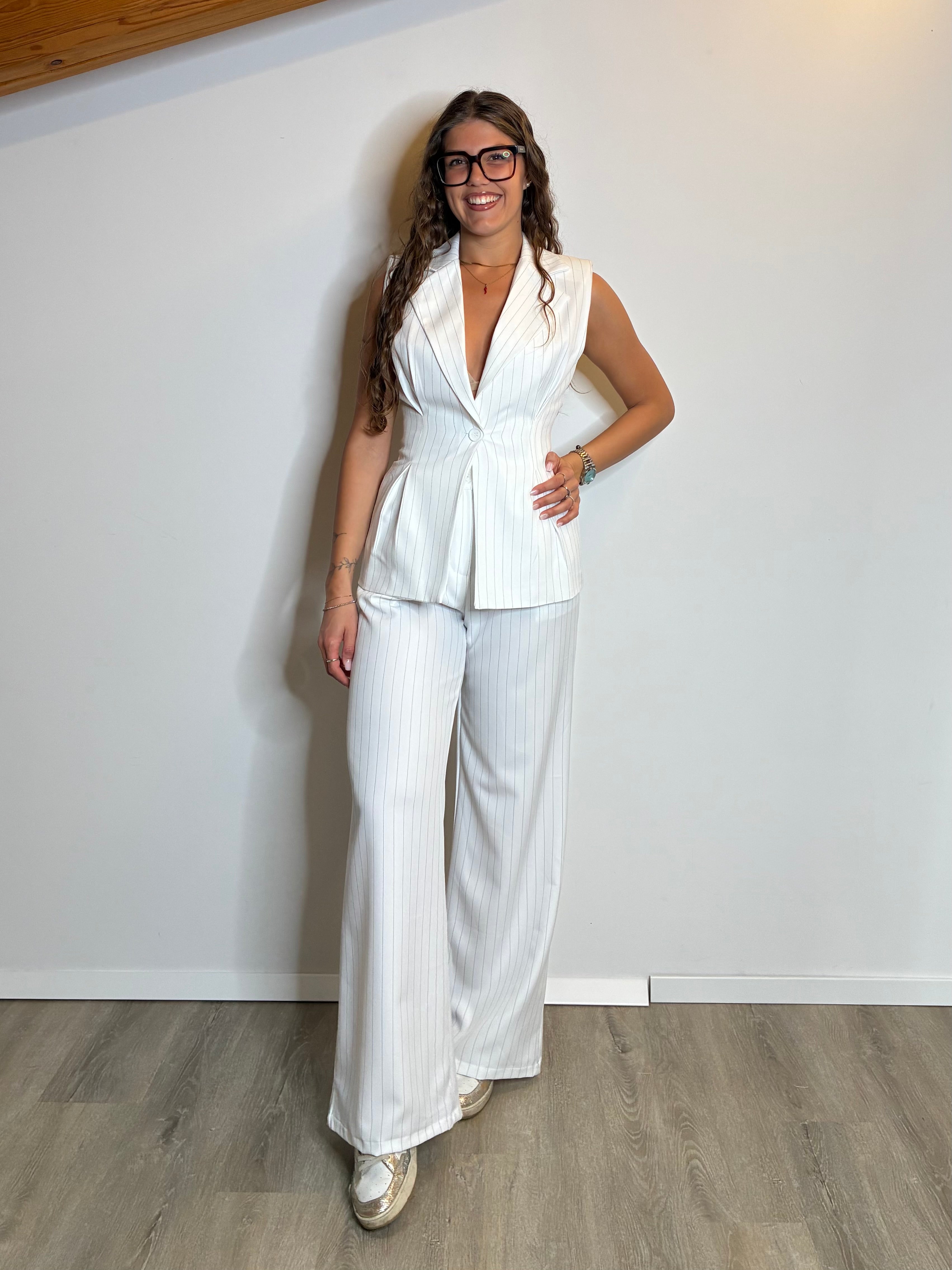 Completo smanicato gessato bianco