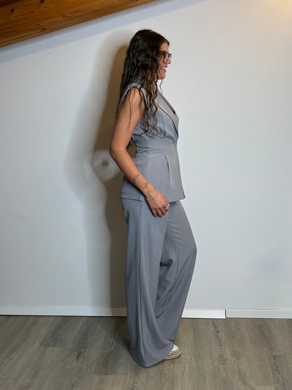 Completo smanicato gessato grigio